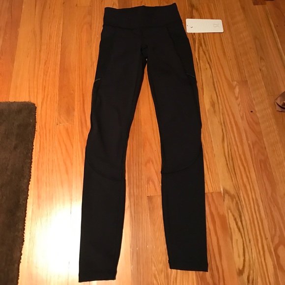 Lululemon Miles Ahead Tight - Picture 2 of 6